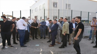 Diyarbakır’da çıkan yangında hasar gören fabrikaya ziyaret