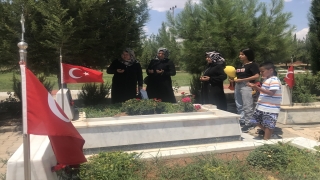 Şanlıurfa, Malatya ve Adıyaman’da arife gününde şehit kabirleri ziyaret edildi