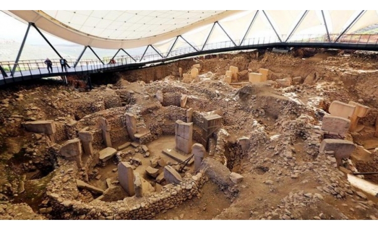 Bakın Göbeklitepe’ye bir destekte nereden geldi?