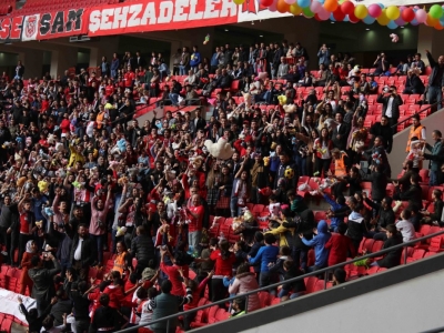 Samsunspor- Urfaspor maçında yürek ısıtan görüntü