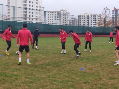 Karaköprü, Çankaya’ya yağış altında bileniyor