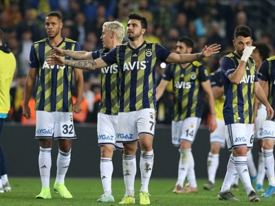 Fenerbahçe ligde son 17 derbide 1 kez yenildi