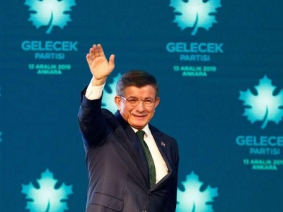 "Ekonomik krizin sebebi Berat Albayrak"