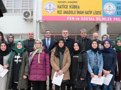 Beyazgül, karne sevincine ortak oldu