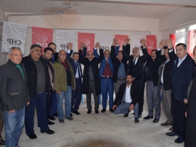 CHP başkanı tekrar seçildi