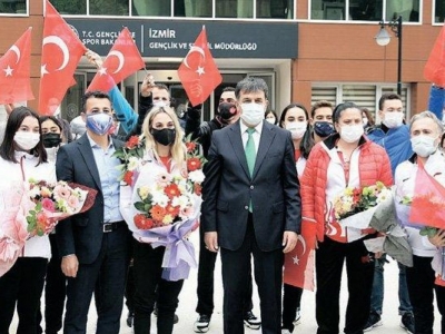 2 haftada 10 madalya! Cimnastikte dev başarı…