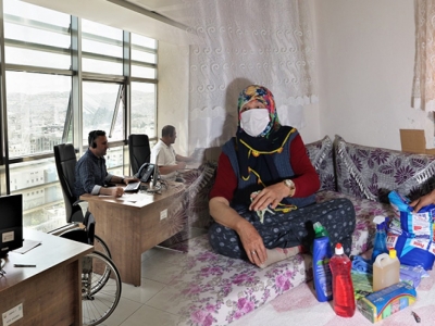 İhtiyaç sahipleri 153’ten talepte bulunuyor