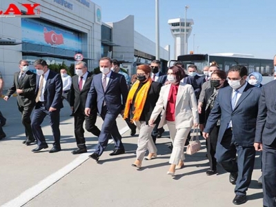 Bir dizi temasta bulunmak üzere Derya Yanık Urfa’da