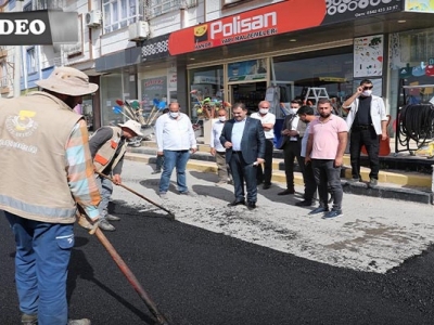 Canpolat ilçede yürütülen asfalt atağını inceledi