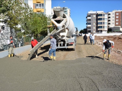 Yeni yerleşim alanlarında yol çalışmaları sürüyor