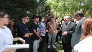 Beyazgül genç mucitlerle bir araya geldi
