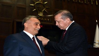 Eski Bakan Fakıbaba AK Parti'den istifa etti