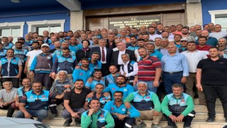 Birecik’te belediye çalışanlarına 20 bin TL’lik deprem desteği