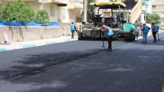 Haliliye merkez mahallelerinde sıcak asfalt çalışmaları devam ediyor