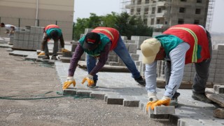 Karaköprü Belediyesi Batıkent’te yeni yollar hizmete sunuyor