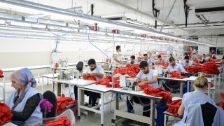 Urfa’daki İzmir merkezli fabrikanın işçileri sahte evrakla işten çıkardığı iddia edildi