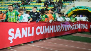 Şanlıurfaspor’dan ”Şanlı Cumhuriyet” pankartı