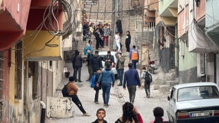 Şanlıurfa’da araması olan şüpheli, araç gasp edip polise ateş açtı