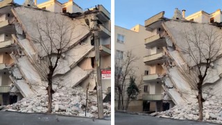 Şanlıurfa’da ağır hasarlı binanın bir bölümü kendiliğinden çöktü