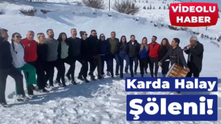 "Şanlıurfa Halk Oyunları Ekibi, Sivas’ta Kar Üzerinde Halay Çekerek Büyük İlgi Gördü"