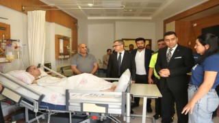 Emniyet Müdürü Aksoy, tedavi gören polis memurunu ziyaret etti