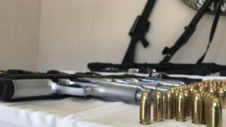 Şanlıurfa'da KOM'dan Nokta Operasyon: 65 Ruhsatsız Tabanca Ele Geçirildi