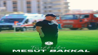 Şanlıurfaspor’da Teknik Direktör Değişikliği: Mesut Bakkal ile Yollar Ayrıldı