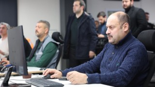 Şanlıurfa’da Karla Mücadele Seferberliği: Başkan Gülpınar Sahada